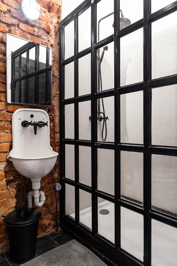 Househost Apartmeni: Podbrzezie 2/20 Kraków Exteriör bild