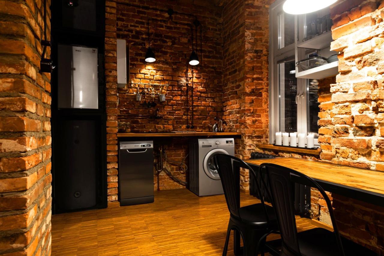 Househost Apartmeni: Podbrzezie 2/20 Kraków Exteriör bild