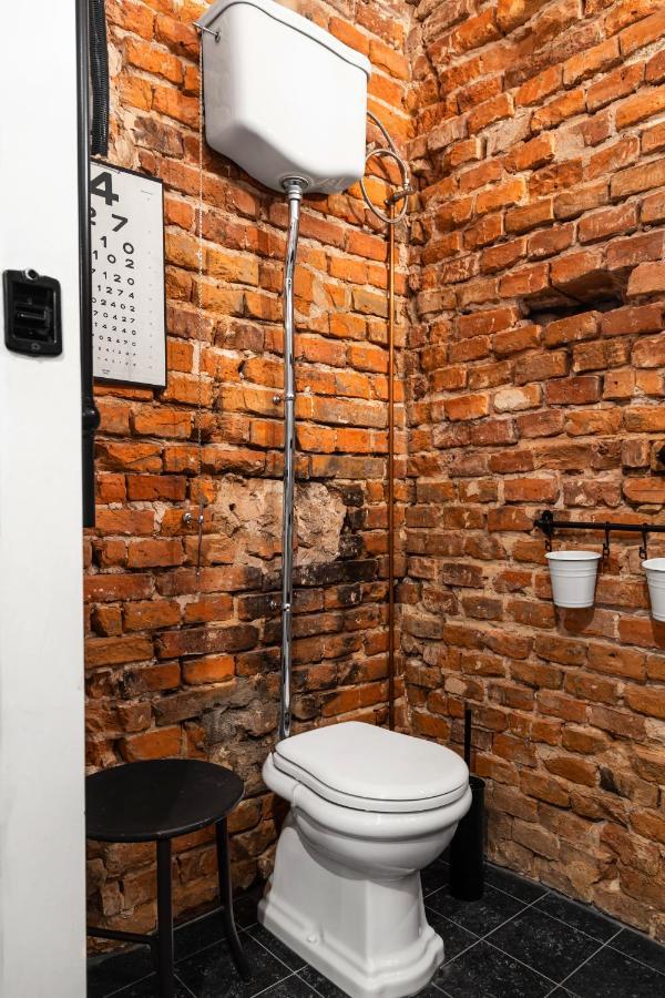 Househost Apartmeni: Podbrzezie 2/20 Kraków Exteriör bild